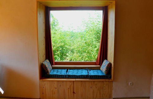Les Abrets en Dauphine Casa | La Petite Grange - renovated furnished rental, between lakes, mountains and nature