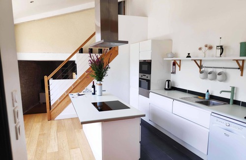 Graves-Saint-Amant Casa | La Petite Cagouille, pretty stone house with swimming pool