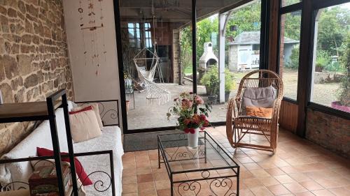 Curey Casa | La Petite Ecole de la Baie