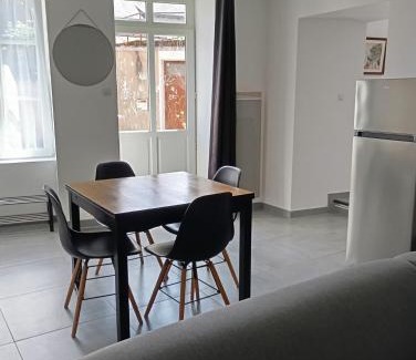 Saint-Florent-le-Vieil Apartamento | La Petite Florentine