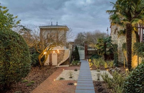 Honfleur Casa | La Petite Folie