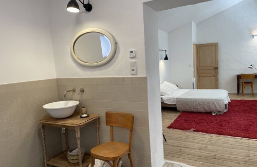Fontvieille Villa | La Petite Glycine - within walking distance of Fontvieille