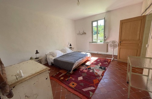 Fontvieille Villa | La Petite Glycine - within walking distance of Fontvieille