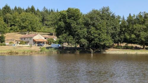 Marval Casa | La petite lisonne