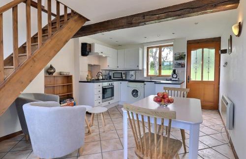 Tremblay Casa | La petite maison bleue