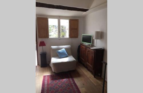 Flavigny-sur-Ozerain Casa | La petite maison médiévale de Melanie