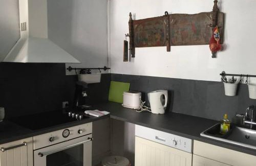 Flavigny-sur-Ozerain Casa | La petite maison médiévale de Melanie