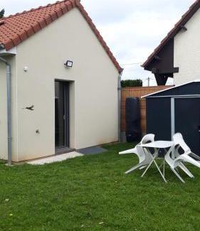 Moyenneville Casa | La petite maison dans la pâture