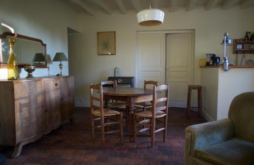 Mezilles Casa | LA PETITE MAISON DANS LA PRAIRIE