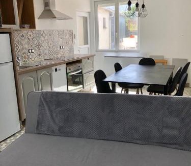 Longue-Jumelles Casa | LA PETITE MAISON DE TATATE
