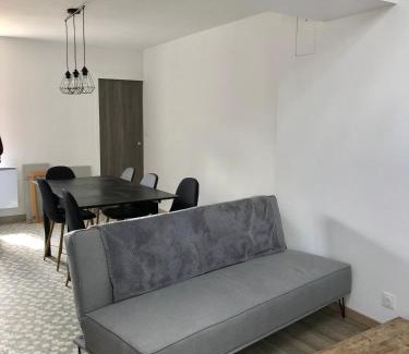 Longue-Jumelles Casa | LA PETITE MAISON DE TATATE