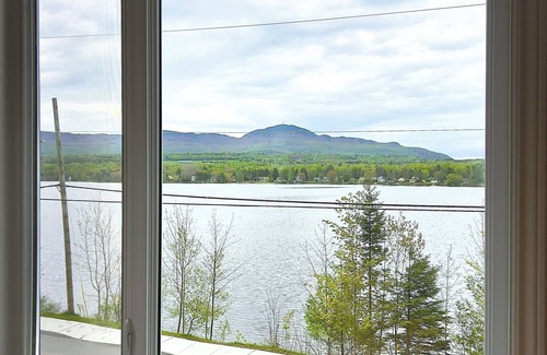 Eastman Chalet De Esquí | La Petite Marine, un Refuge Paisible Avec vue sur le lac Dargent a Eastman Qc