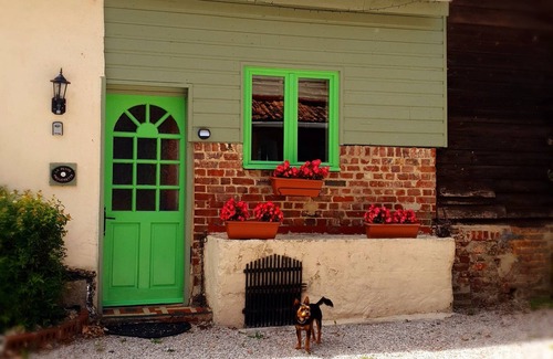 Boffles Cabaña | La Petite Pâquerette Cozy 1 bedroom Cottage in the countryside. With woodburner!