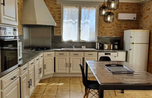 Saint-Andre-dAllas Casa | La Petite Salamandre, Gîte Climatisé, 3 Pour 1 à 5 Personnes Proche de Sarlat