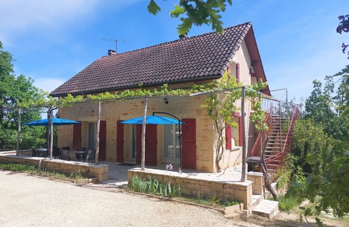 Saint-Andre-dAllas Casa | La Petite Salamandre, Gîte Climatisé, 3 Pour 1 à 5 Personnes Proche de Sarlat