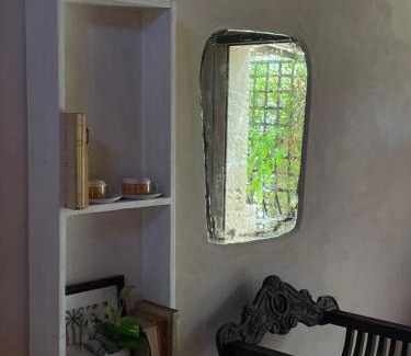 Vernole Cama Y Desayuno | La Petrusa