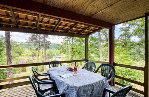 Daglan Chalet De Esquí | Camping la Peyrugue *** - Chalet confort de 3 habitaciones para 6 personas