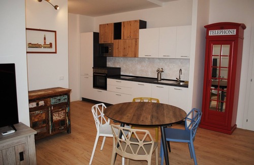 Verona City Centre Apartamento | La Piccola Loggia Verona app. with a view and garage
