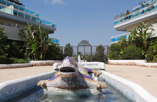 La Pineda Apartamento | La Pineda: APTO.RESIDENCIAL. CON PISCINA, A 200M PLAYA, PORT AVENTURA, PADEL,