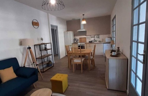 Ronce-les-Bains Casa | La pinède, Ronce-les Bains, Holiday house 800m from the beach.