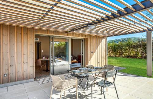 Domme Casa | La Plaine aux Etoiles - Maison Individuelle avec Piscine Balnéo Privative et Jardin