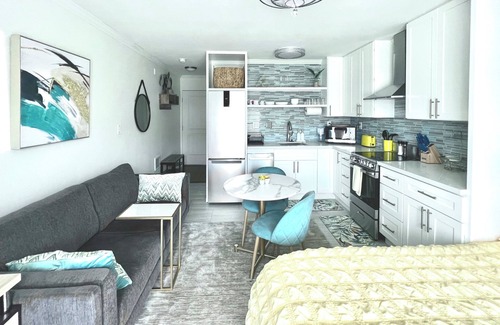 Point Loma Apartamento | La Playa Luxury Studio, Steps to Ocean, Designer Point Loma Haven
