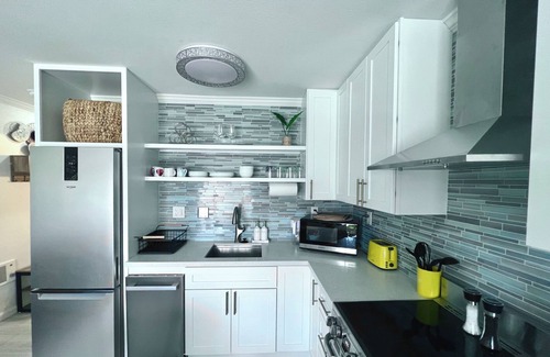 Point Loma Apartamento | La Playa Luxury Studio, Steps to Ocean, Designer Point Loma Haven