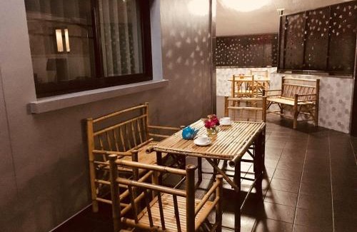 Ban Phe Casa | La Plume