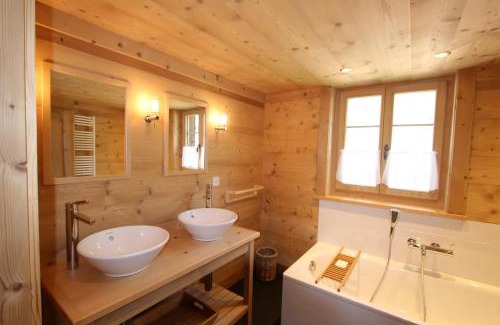 Rossiniere Apartamento | La Portaz