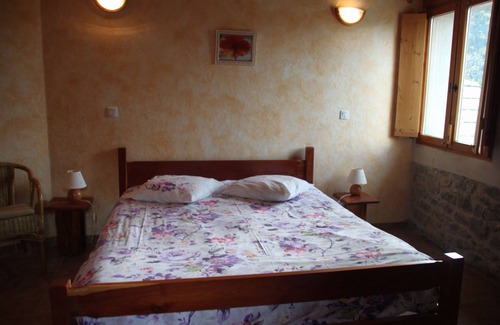 Saint-Jean-Saint-Nicolas Cama Y Desayuno | La Primholstein-Habitacion Doble-Baño Privado-Confortable-Vista a la Montana