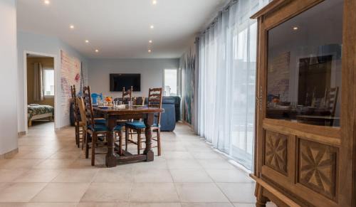 Saint-Come-de-Fresne Apartamento | La proue - appt avec terrasse à moins de 100m de la plage