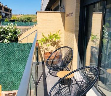 Viana Casa | La Puerta de Viana, con desayuno, piscina y posibilidad Visita a bodega!
