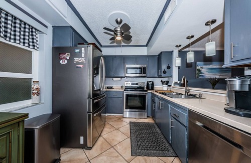 Isla del Sol Condominio | La Puerta 'Happiness' is a Day at the Beach