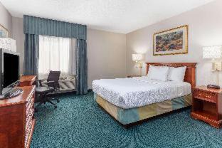 Gurnee Hotel | La Quinta by Wyndham Chicago Gurnee