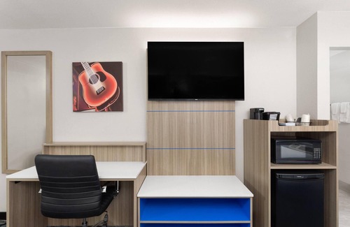 Nashville Hotel | La Quinta Inn by Wyndham Nashville South