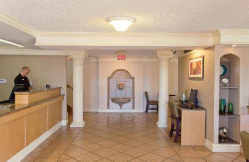 Costa Mesa Hotel | La Quinta Inn by Wyndham Costa Mesa Orange County