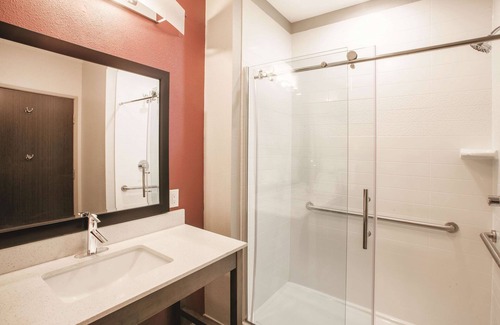 San Marcos Hotel | La Quinta Inn & Suites by Wyndham San Marcos Outlet Mall