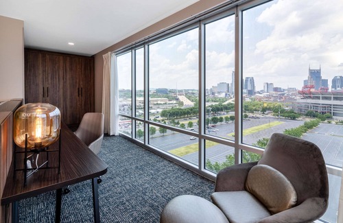 East Bank Hotel | La Quinta Inn & Suites by Wyndham Nashville Downtown / Stadium