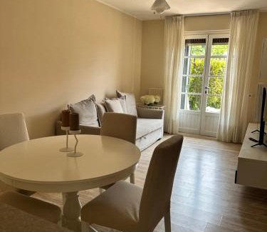 Arcore Casa | La Raffa House - Buen Retiro