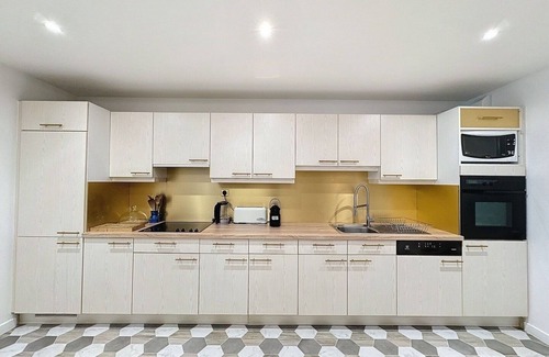Le Chesnay Apartamento | La Reine Apartment