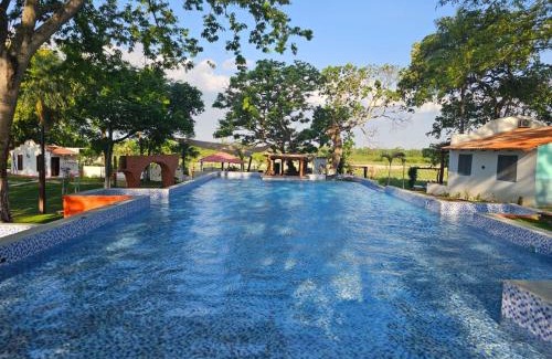 Santa Cruz Complejo | La Riviera del Urubo Eco-Resort