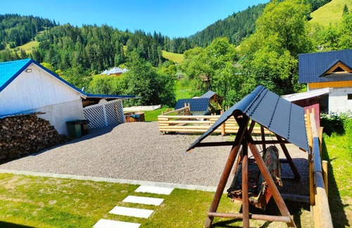 Fundu Moldovei Casa | La Roata Timpului