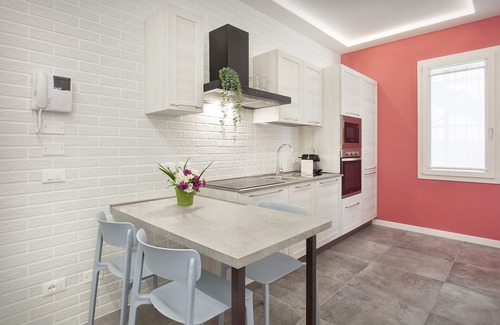 Garda Apartamento | LA ROCCA RELAX - only 100 meters from the lake