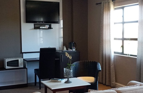 Milnerton Casa | La Roche Guest House