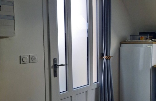 Saint-Come-de-Fresne Apartamento | La Rose des Vents" duplex apartment with sea view and Arromanches pontoons