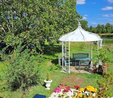 Soings-en-Sologne Casa | LA ROULOTTE DE FLORETTE avec jacuzzi gratuit