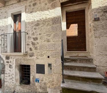Pacentro Apartamento | La Rusacca Pacentro