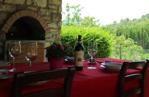 Chiusi della Verna Casa | La Sala Vecchia - Lovely Tuscan Holiday house Badia Prataglia, Casentino Valley