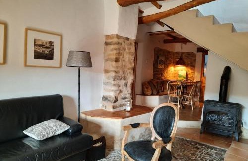Santa Cruz de Nogueras Casa | La Sargantana Turismo Rural