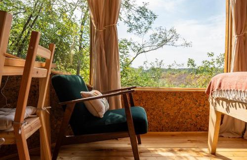 Bertea Casa | La sat - Ană Năzdrăvană